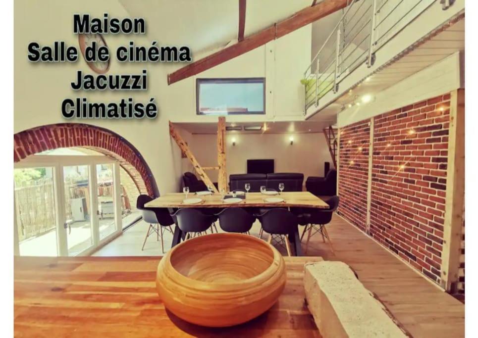 Maison De Village, Jacuzzi, Salle Cinema Valencin Kültér fotó